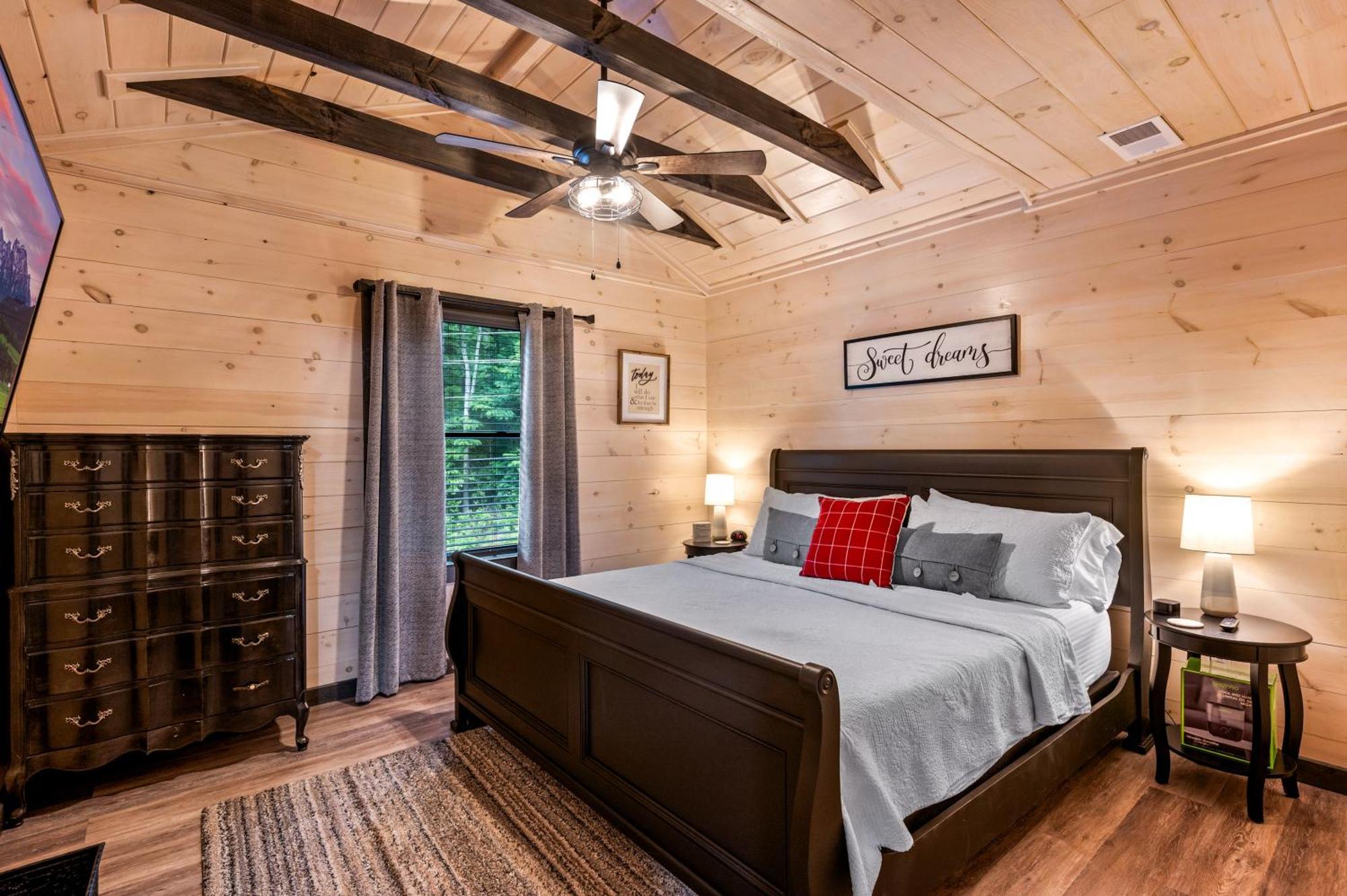 Lil Cabin In The Cove! Mtn Views, Theater, Hot Tub, Games, King Beds, Prime Location! Sevierville Exterior foto
